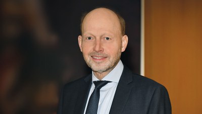 Portraitbild Univ.-Prof. Dr.-Ing. Rolf Lammering, HSU/UniBw H